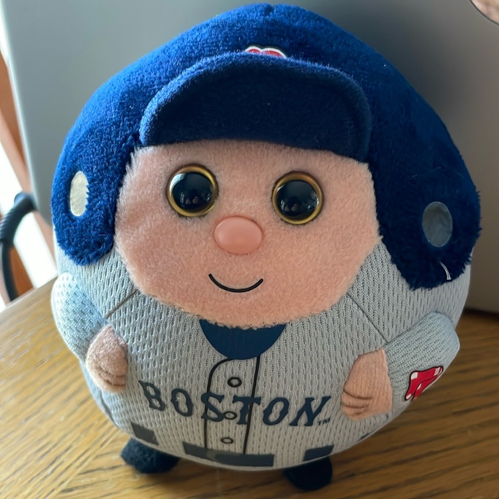 Boston Red Sox 5 Inch TY Beanie Baby Ballz Balls Plush NWOT MLB Baseball Uniform